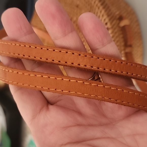 Round Rattan Straw Crossbody Bag Purse Boho Festival Luxe Leather Woven - Picture 10 of 12